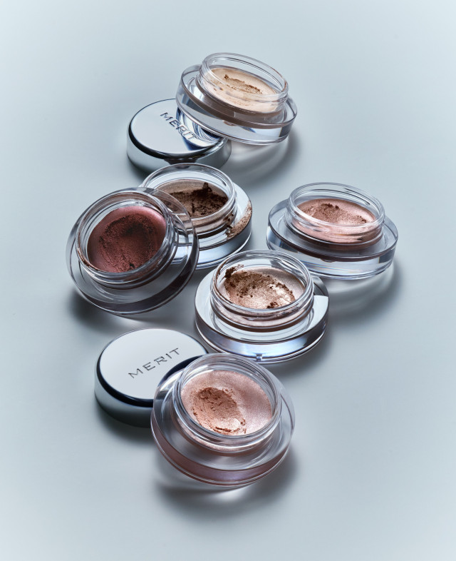 selection of six shimmering eyeshadows