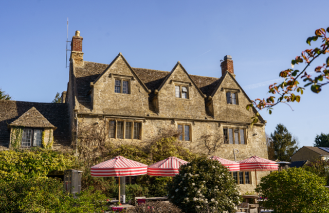 exterior of the double red duke