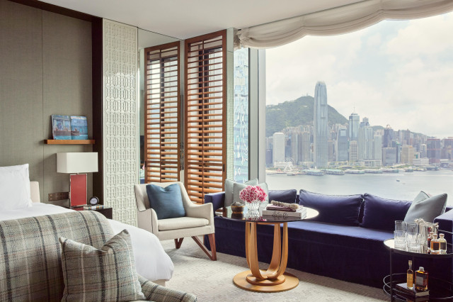 premier harbour view room at rosewood hong kong