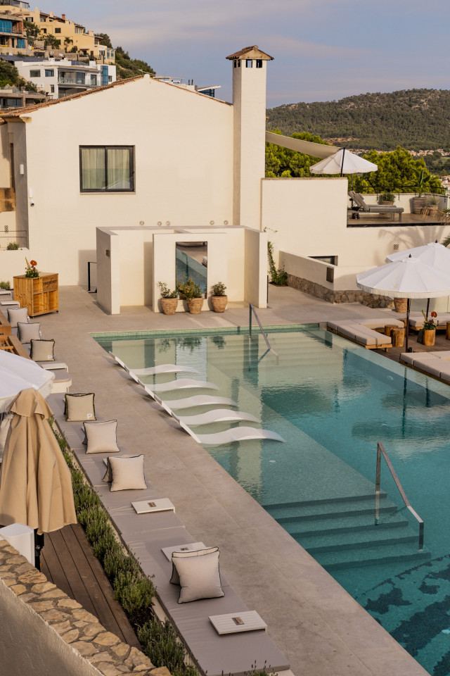 swimming pool at purobeach santa ponsa resort 