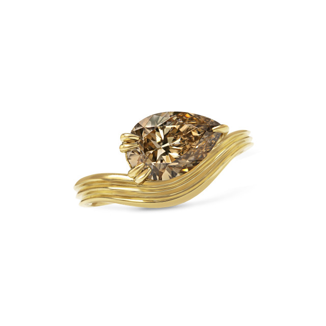 gold and diamond ring