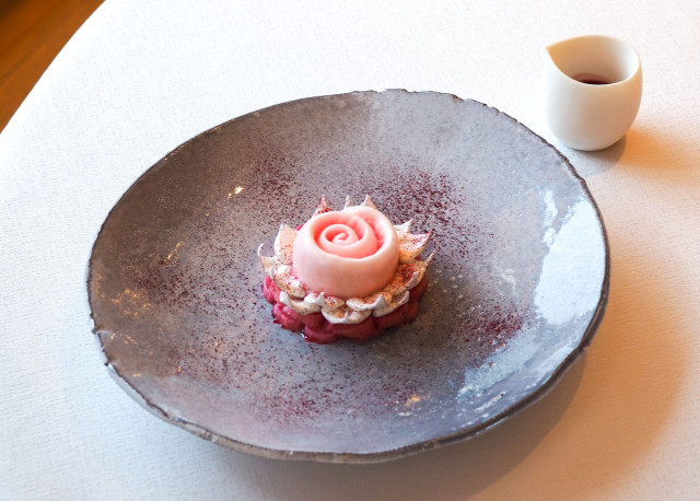pink rose dessert at alain ducasse at the dorchester restaurant 