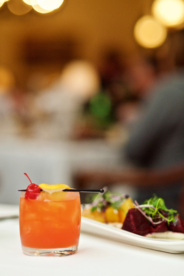 rum swizzle cocktail 