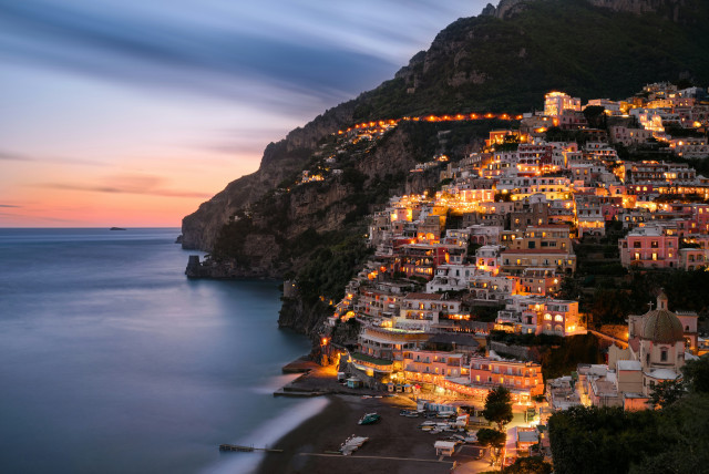 amalfi coast at sunset