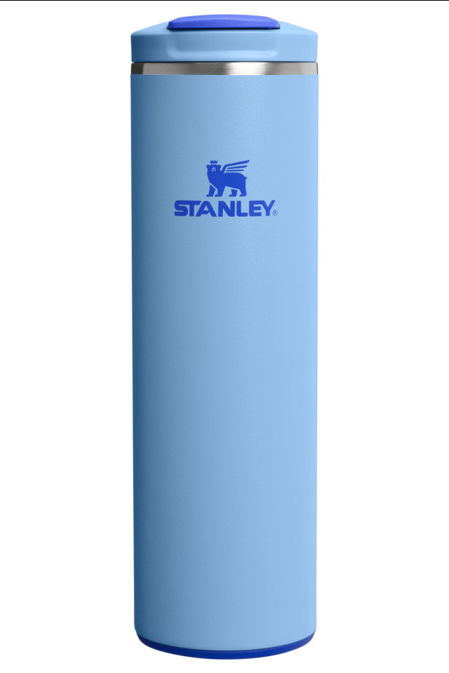 stanley fliptop mug in baby blue