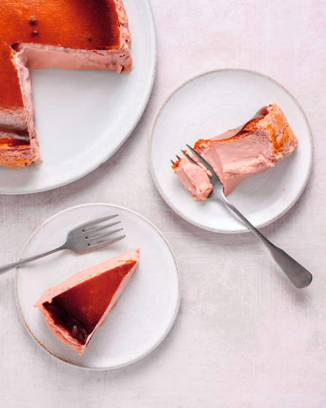 slices of strawberry cheesecake