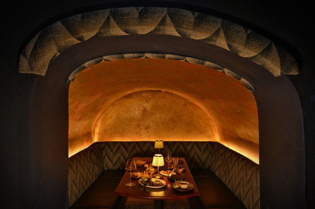 alcove bar table