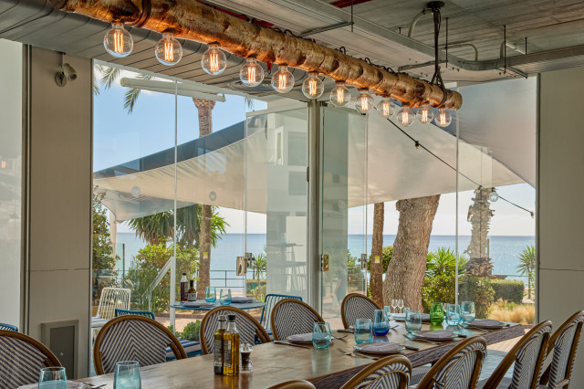 hotel restaurant table with overhead lights