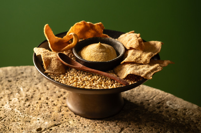 bread dish at the dining room in whatley manor